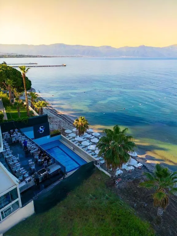 קוסדסי Scala Nuova Beach Hotel