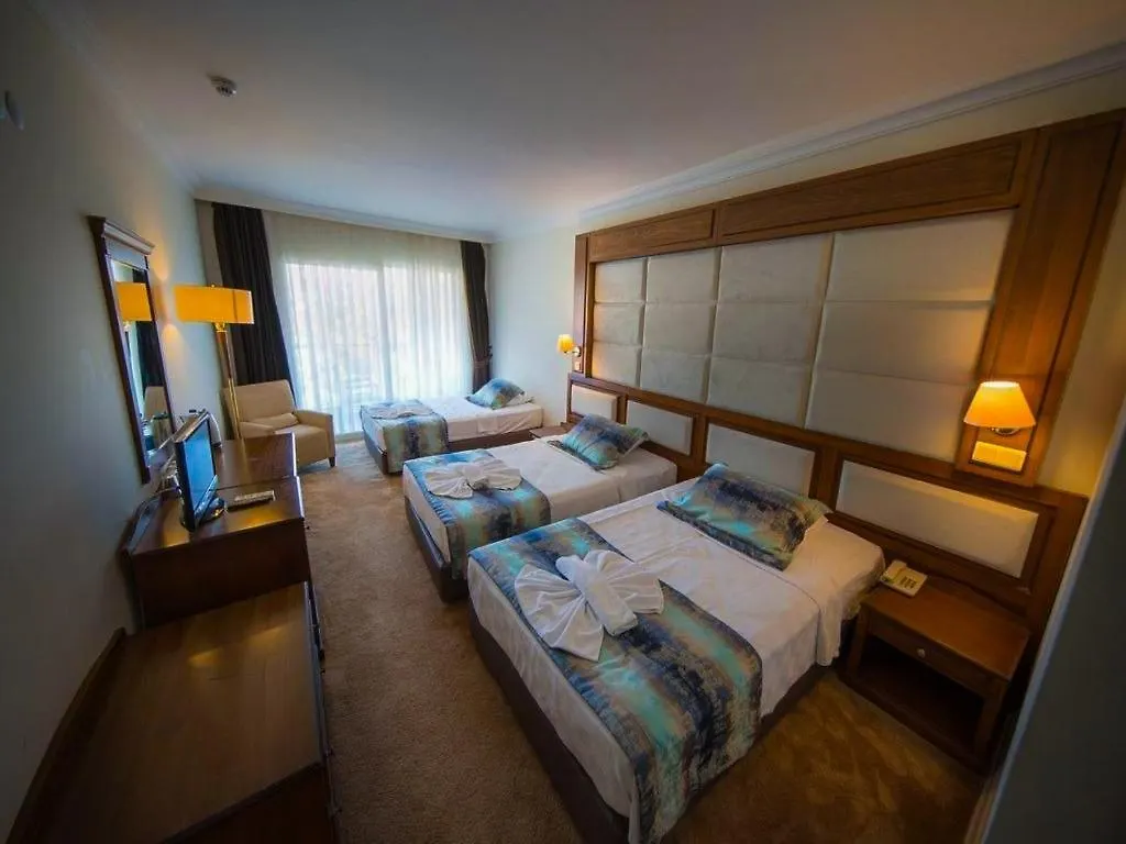 Scala Nuova Beach Hotel Kusadasi 4*,